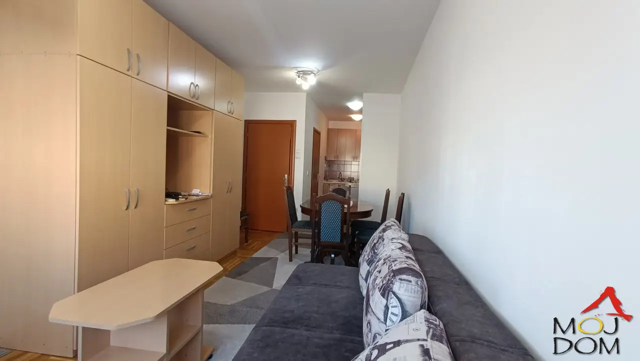 Stan - Novi Sad Detelinara - 9106769