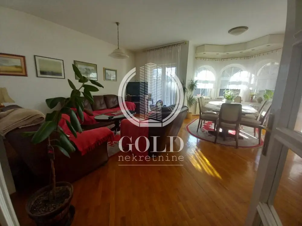 Kuća - Novi Sad Bulevar patrijarha Pavla - 204008876