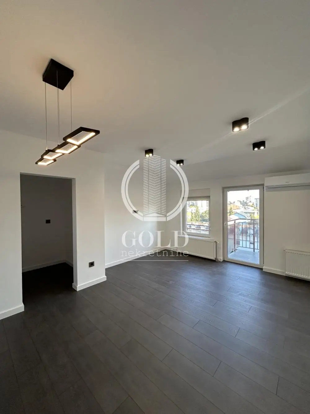 Stan - Novi Sad Banatić - 204010736