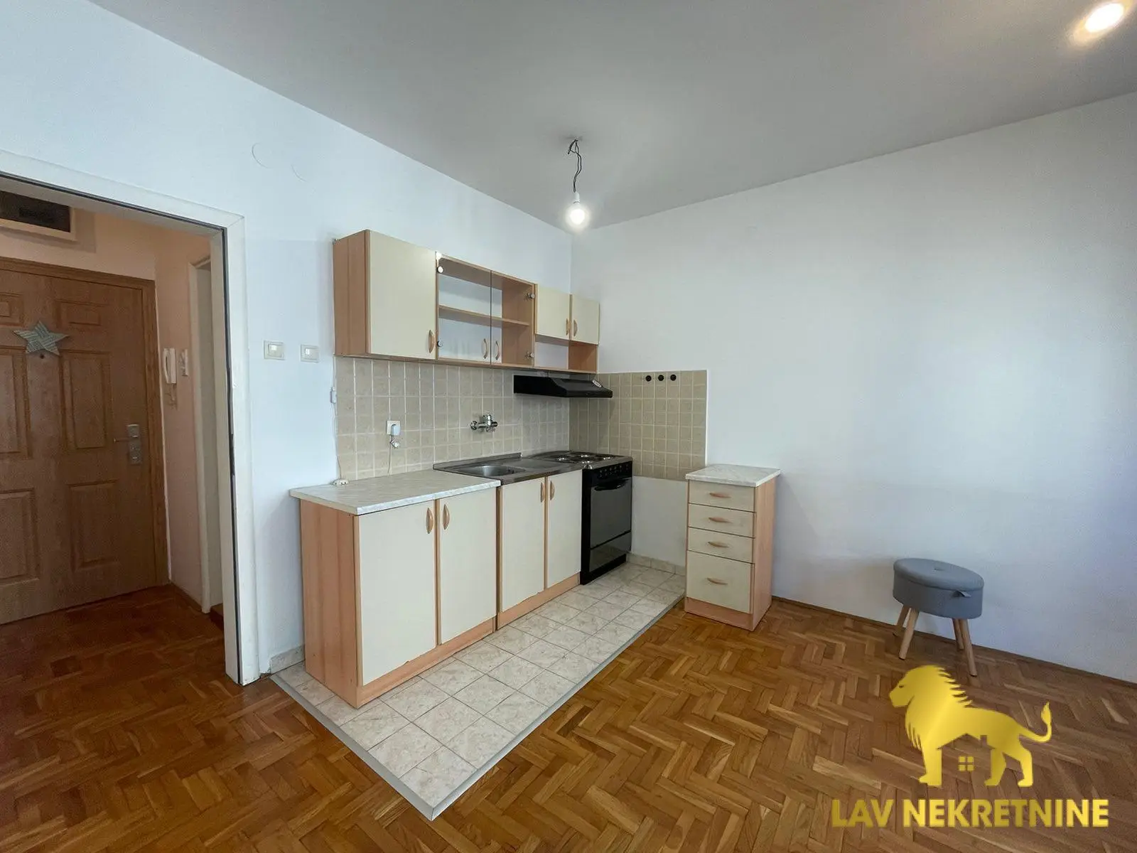 Stan - Novi Sad Bulevar Evrope - 1000465