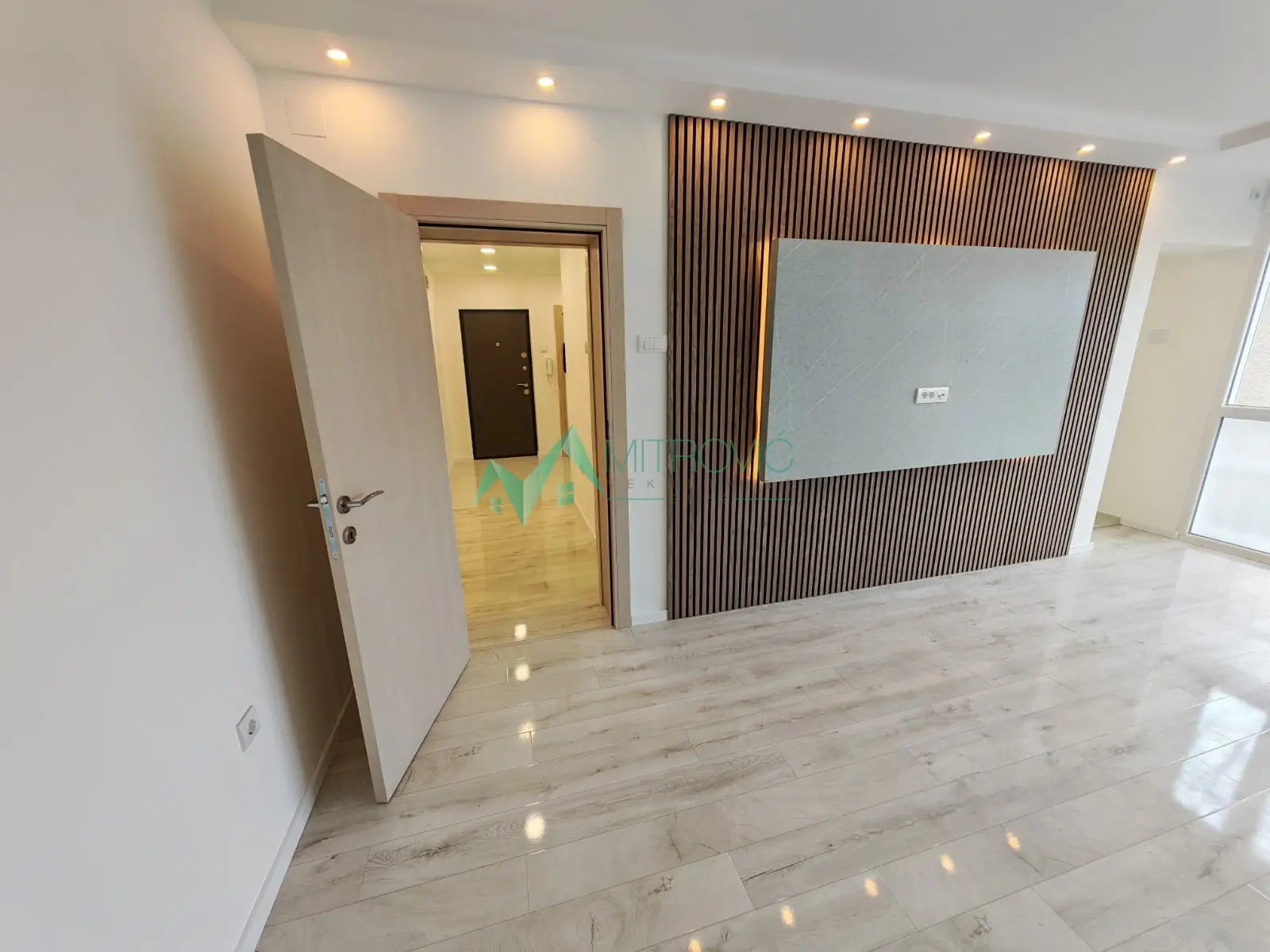 Stan - Novi Sad Detelinara - 1003678