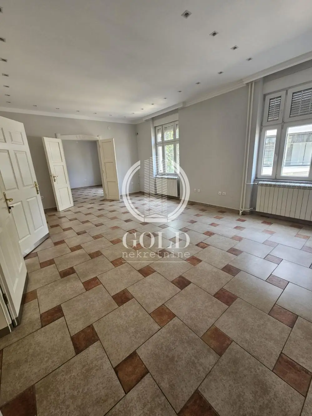 Lokal - Novi Sad Centar - 204008741