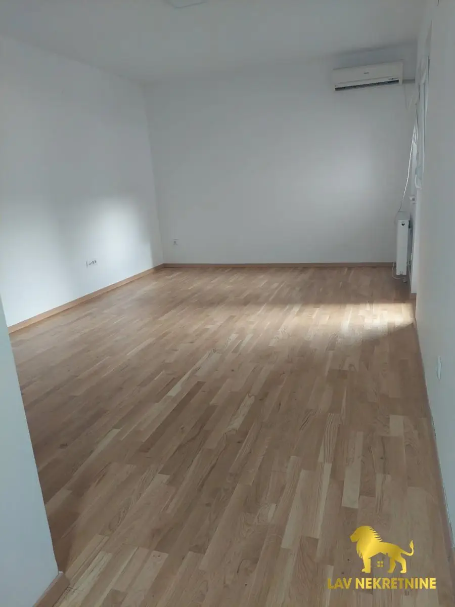 Stan - Petrovaradin (Novi Sad) Petrovaradin - 1000252