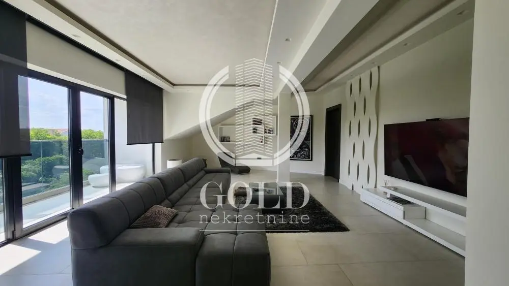 Stan - Novi Sad Salajka - 204009910