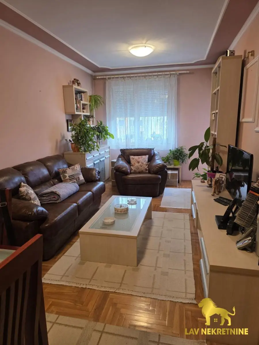 Stan - Novi Sad Detelinara - 9106983