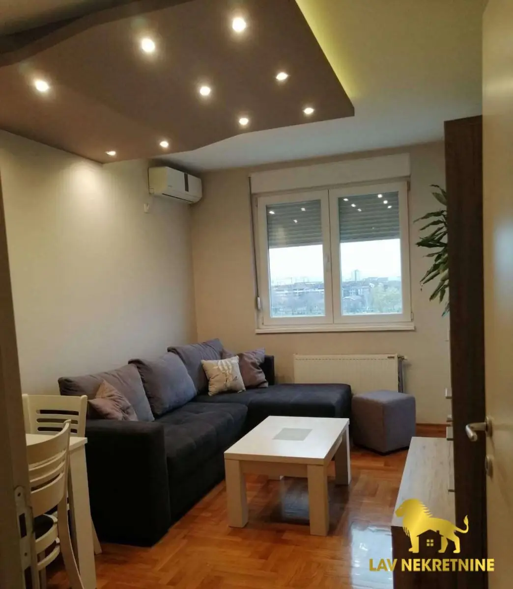 Stan - Novi Sad Detelinara - 9106792