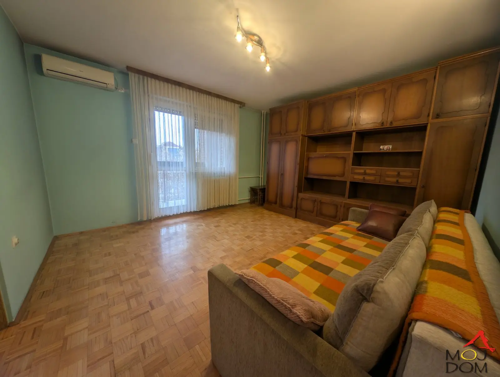 Stan - Novi Sad Bulevar - 1030776