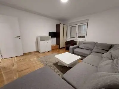 Stan - Novi Sad Železnička stanica - 1044056