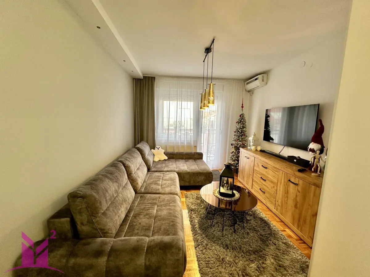 Stan - Novi Sad Bulevar Oslobođenja - 1675