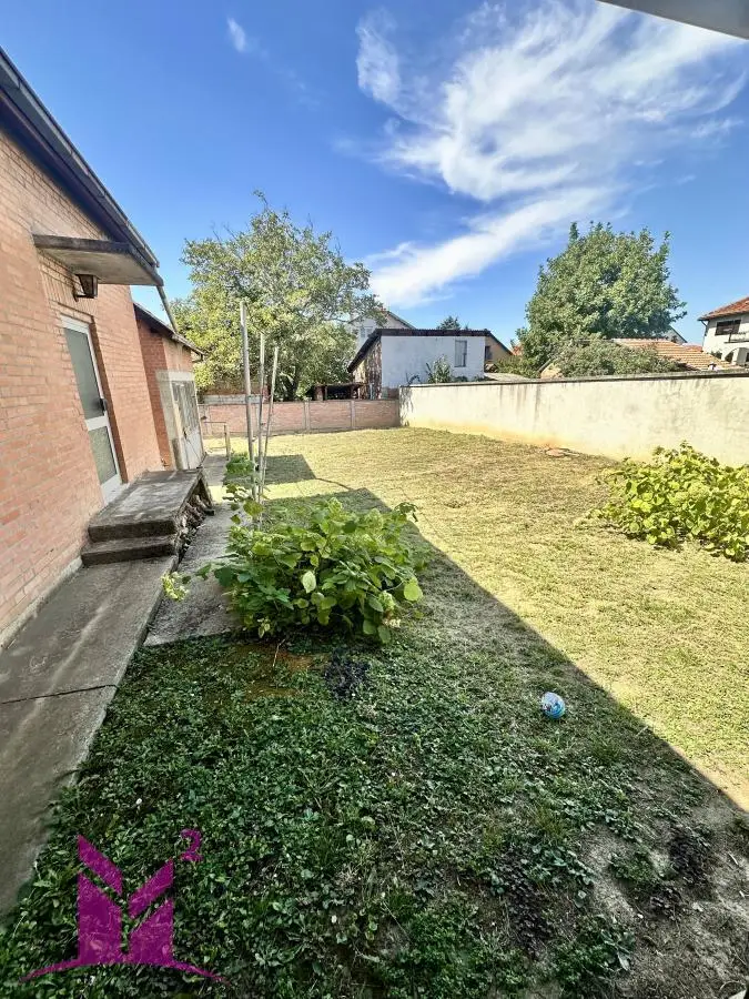 Kuća - Sremska Kamenica Tatarsko brdo - 1963