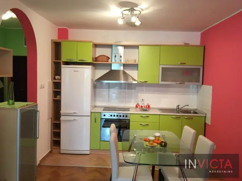 Stan - Novi Sad Banatić - 1981