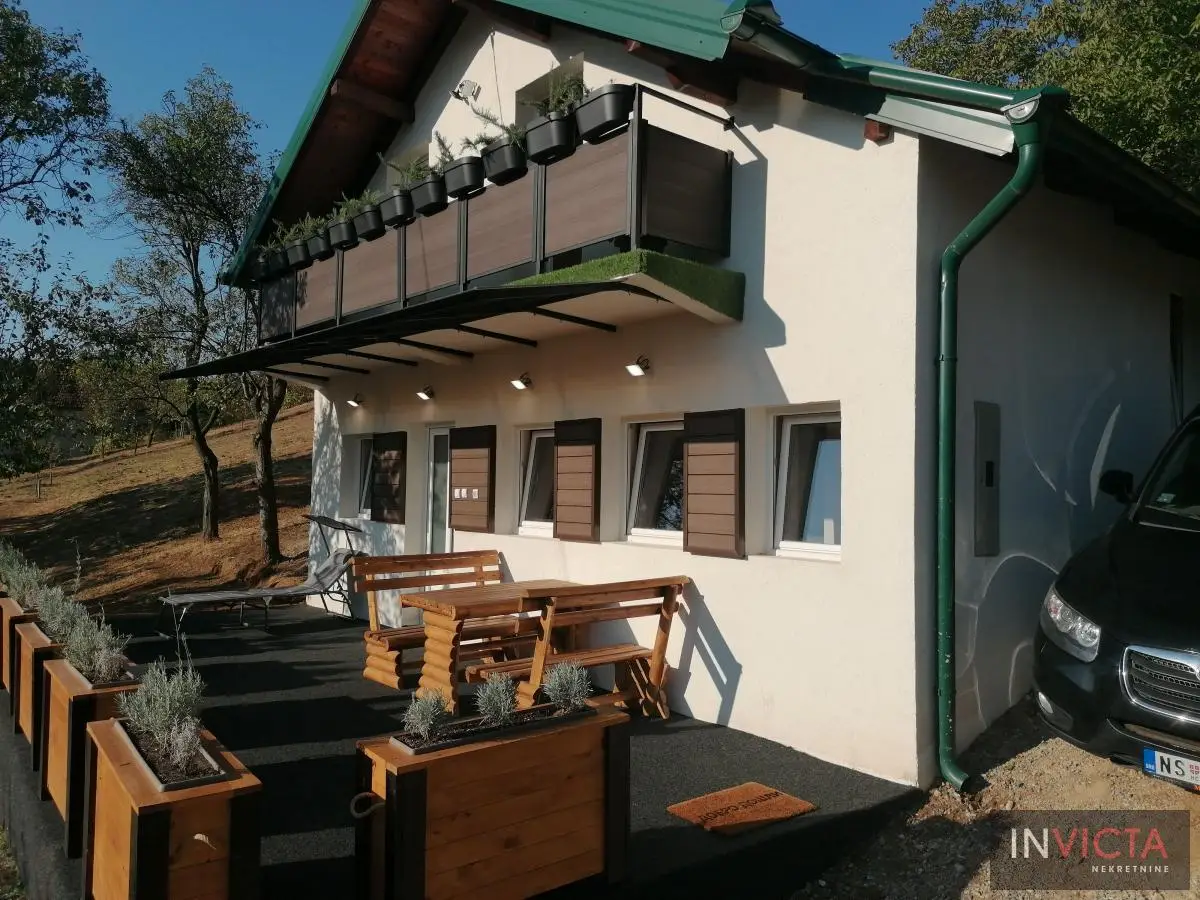 Kuća - Sremska Kamenica Tatarsko brdo - 2062