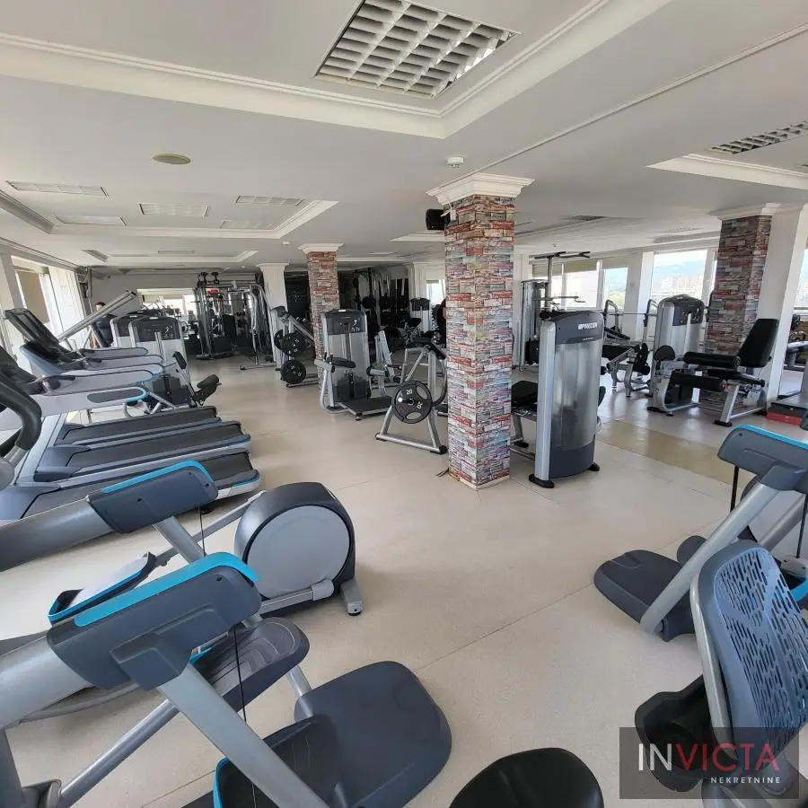 Lokal - Novi Sad Liman 2 - 2140