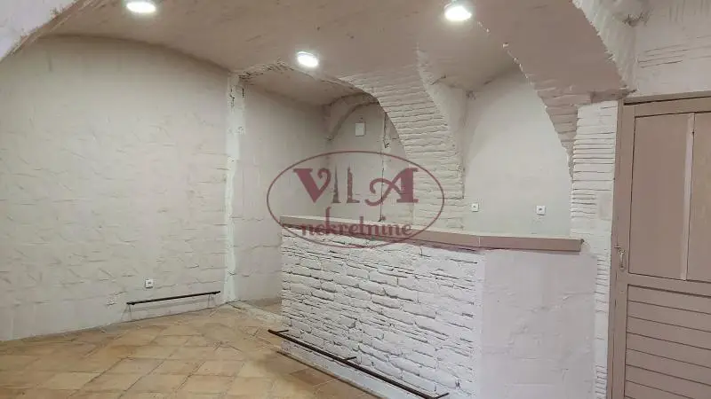 Lokal - Petrovaradin (Novi Sad) Petrovaradin - 2233