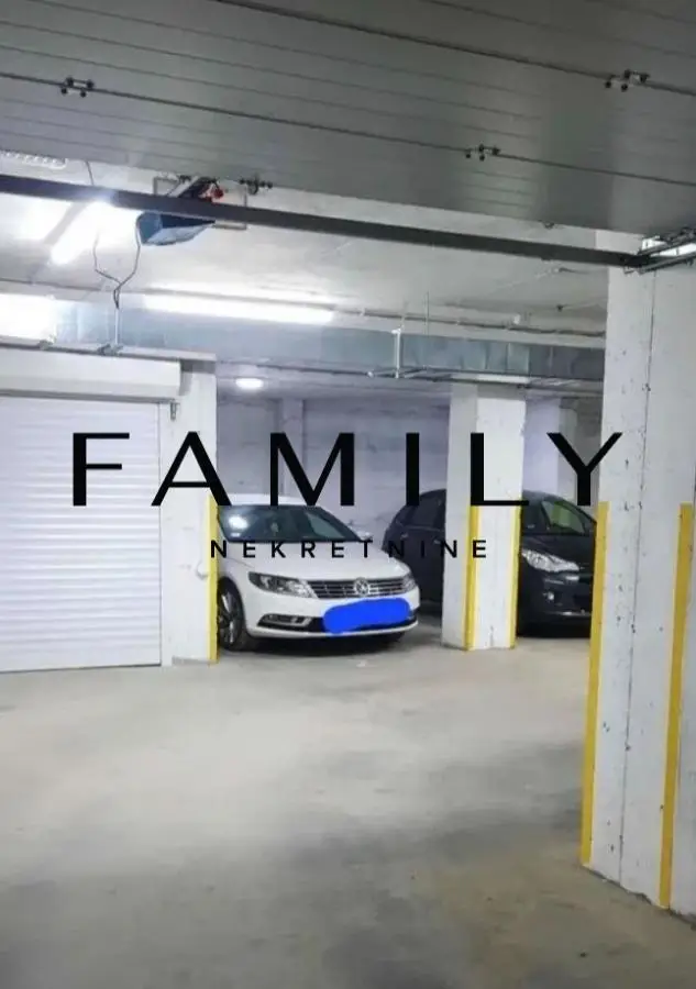 Garaža - Petrovaradin (Novi Sad) Petrovaradin - 3445