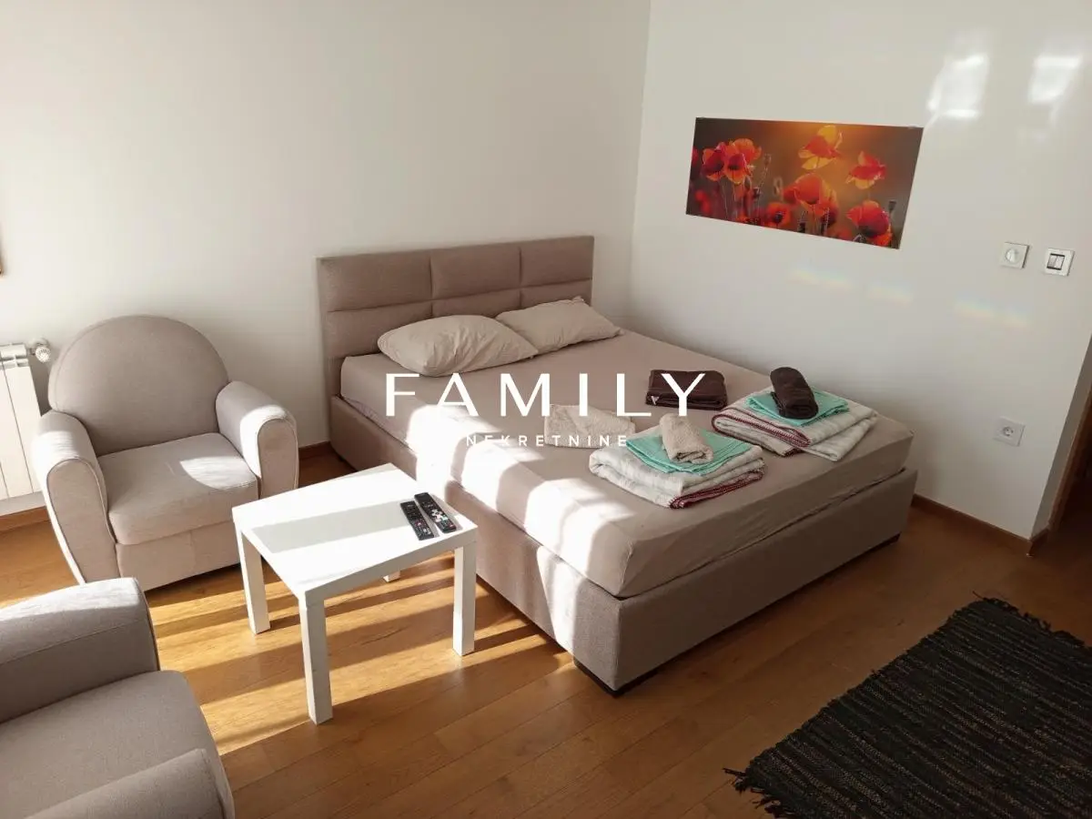 Stan - Novi Sad Bulevar Evrope - 3876