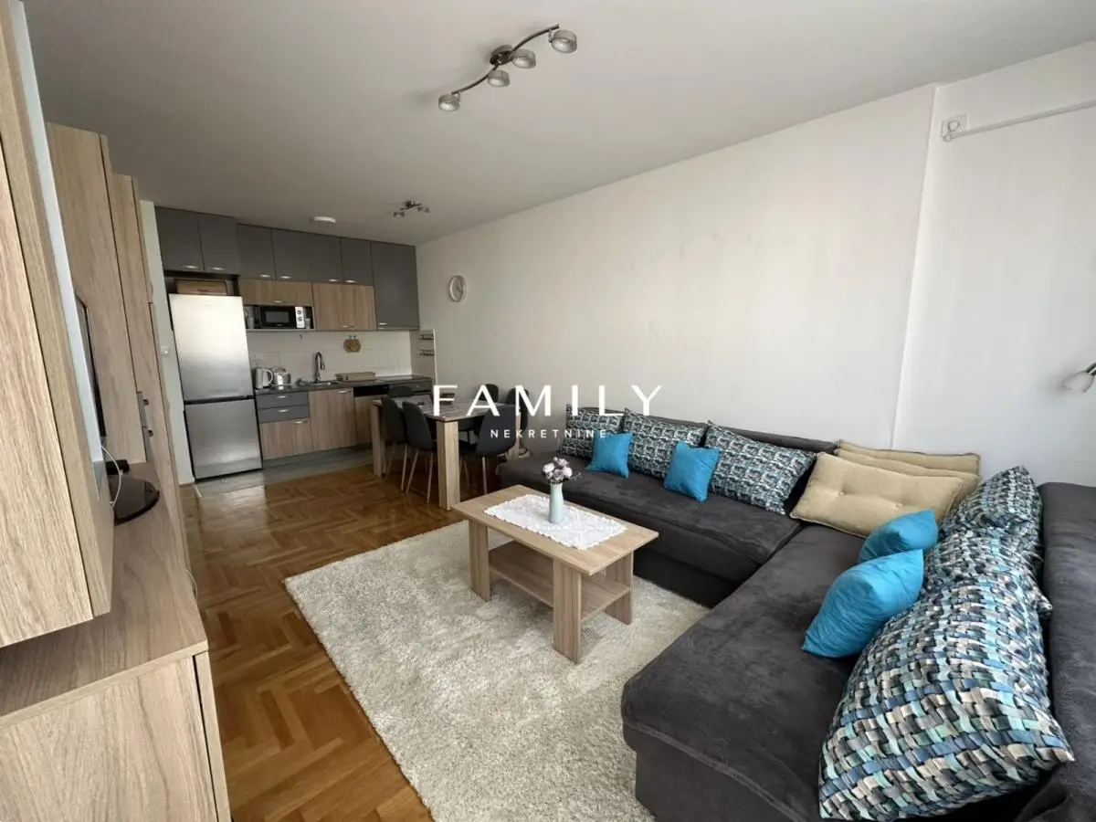 Stan - Novi Sad Centar - 4063