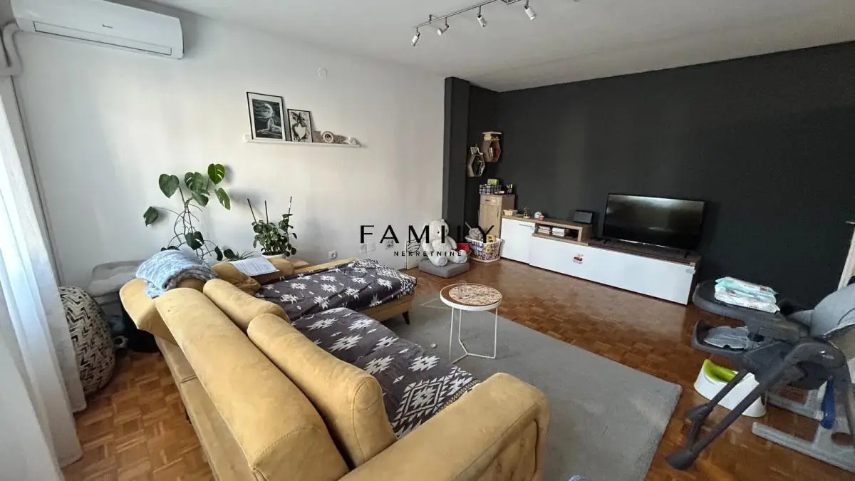 Stan - Novi Sad Sajmište - 4084