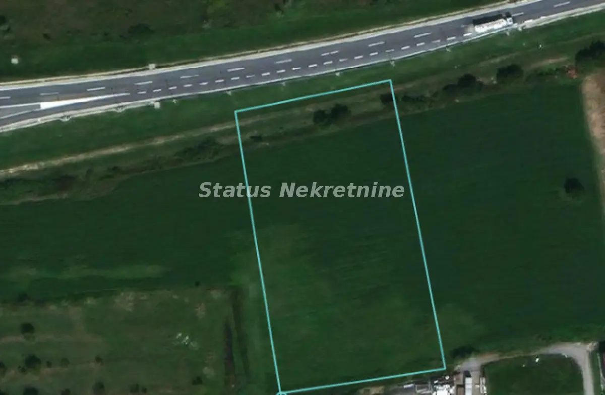 Plac - Novi Sad Klisa - 18050