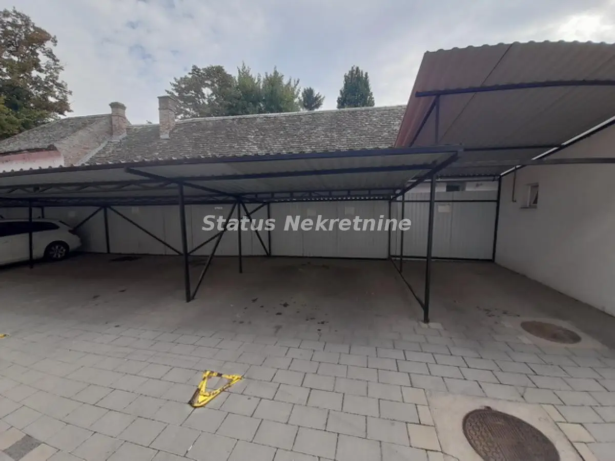 Garaža - Petrovaradin (Novi Sad) Petrovaradin - 22040