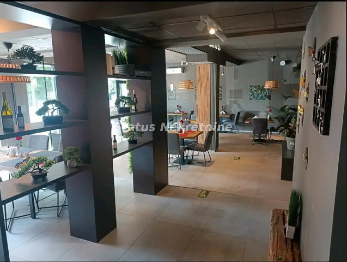 Lokal - Novi Sad Sajmište - 22113