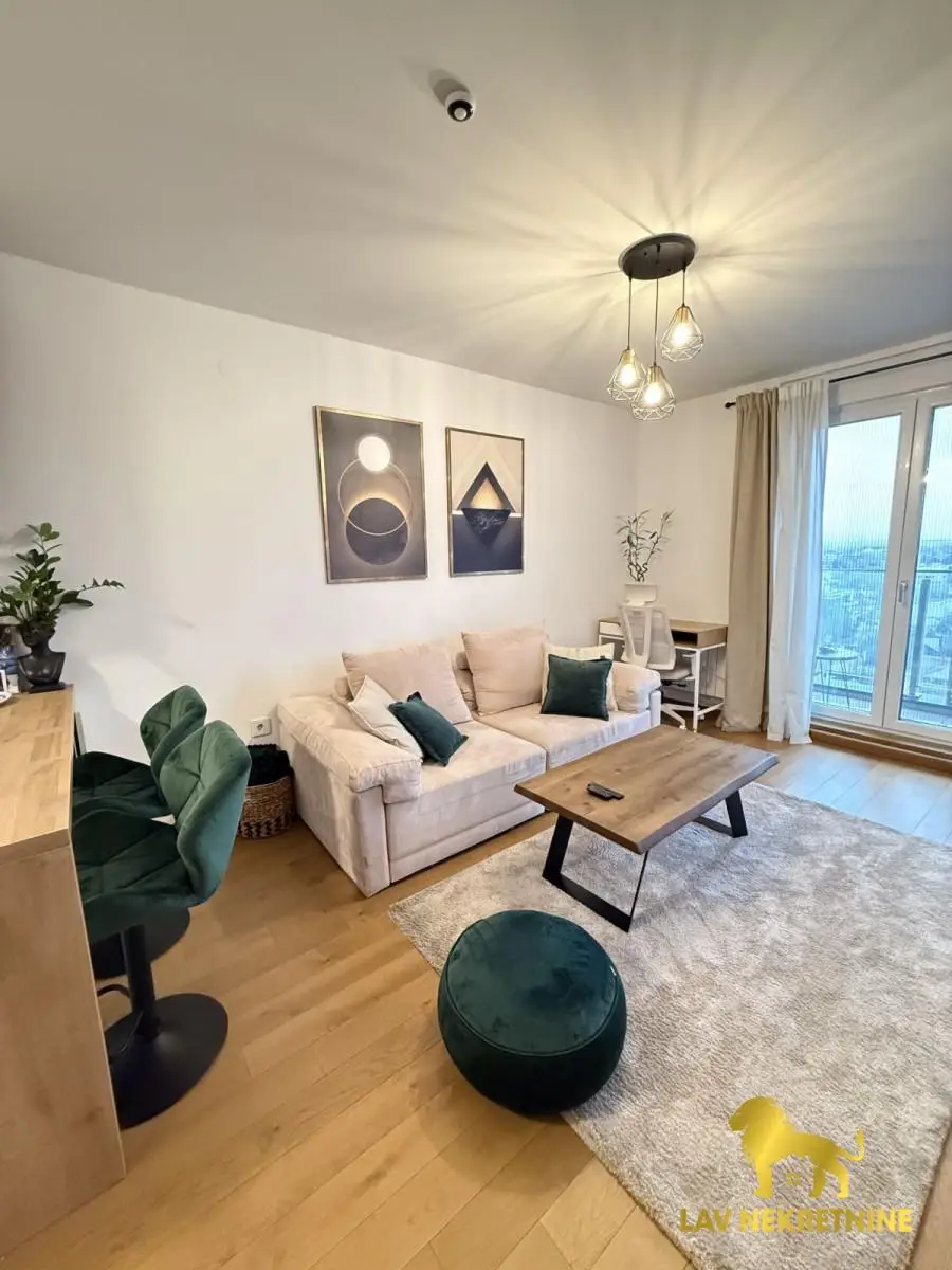 Stan - Novi Sad Bulevar Evrope - 9107260