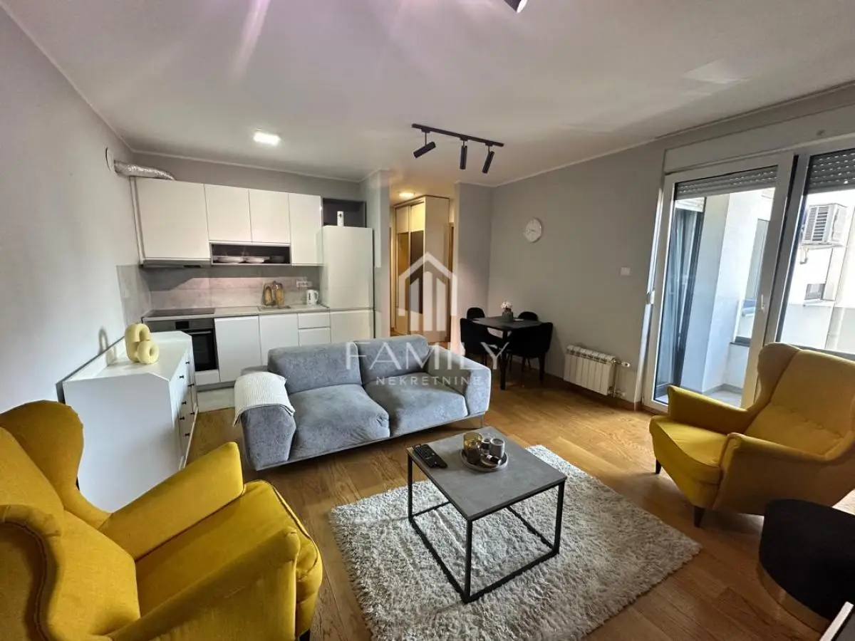 Stan - Novi Sad Centar - 4184