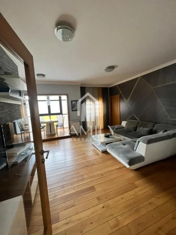 Stan - Novi Sad Centar - 4204