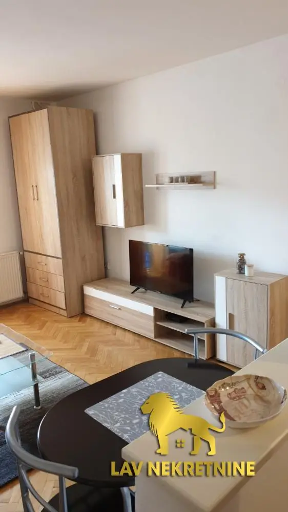 Stan - Novi Sad Detelinara - 9100064