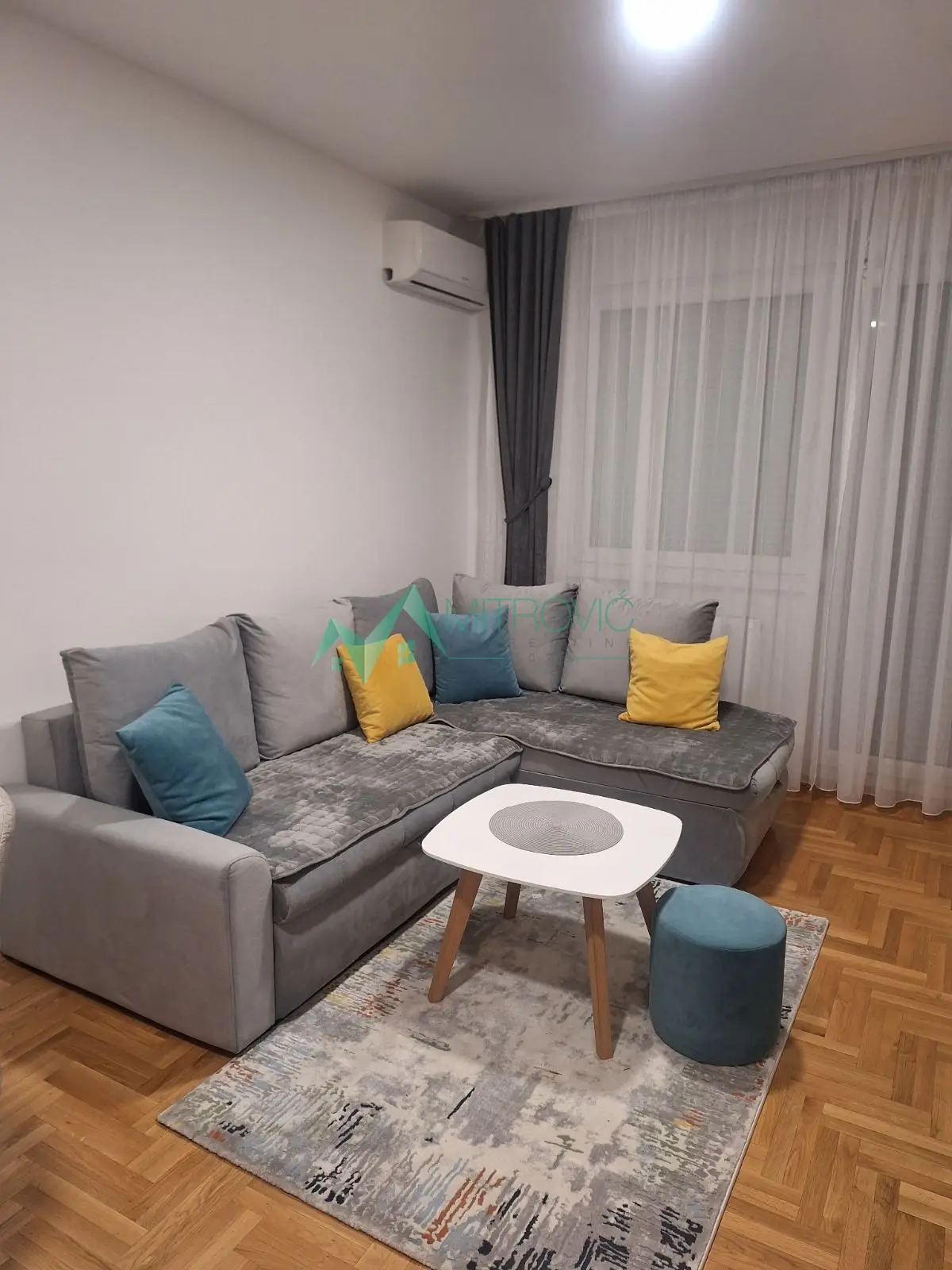 Stan - Novi Sad Novo Naselje - 9101845