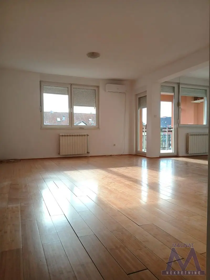 Stan - Novi Sad Bulevar Oslobođenja - 9100839