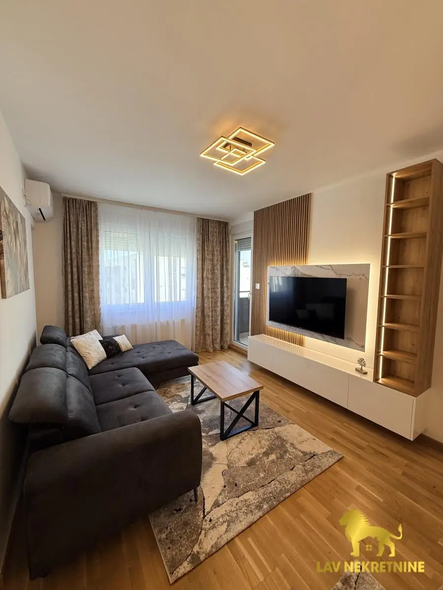 Stan - Novi Sad Avijacija - 9107229