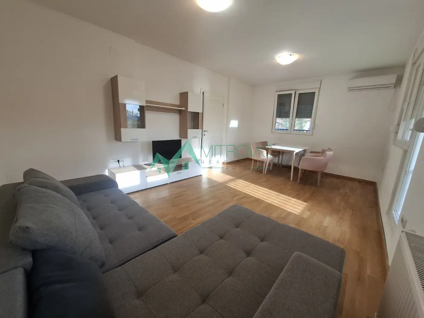 Stan - Novi Sad Detelinara - 1004169