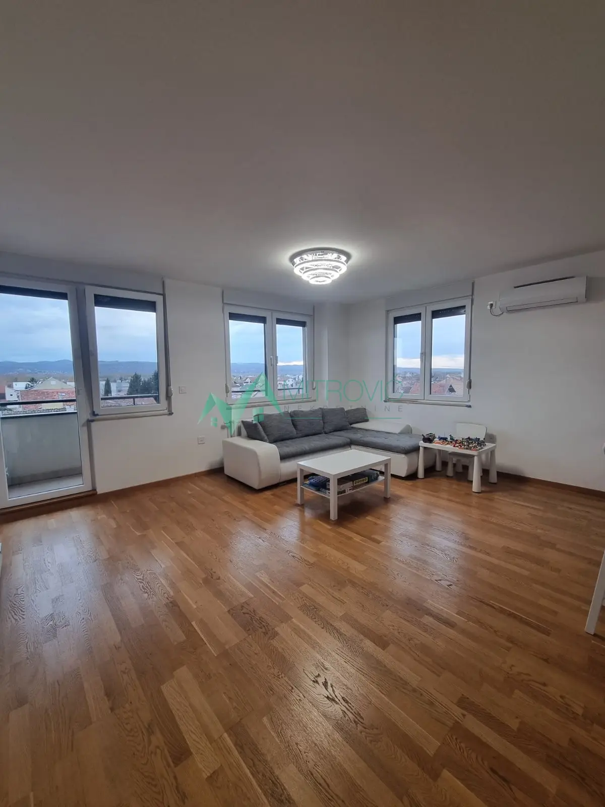 Stan - Novi Sad Bulevar patrijarha Pavla - 1004216
