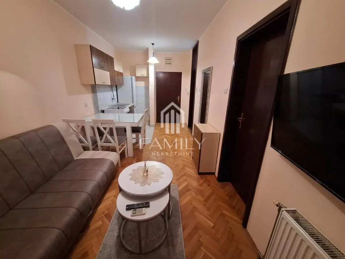 Stan - Novi Sad Sajmište - 4320