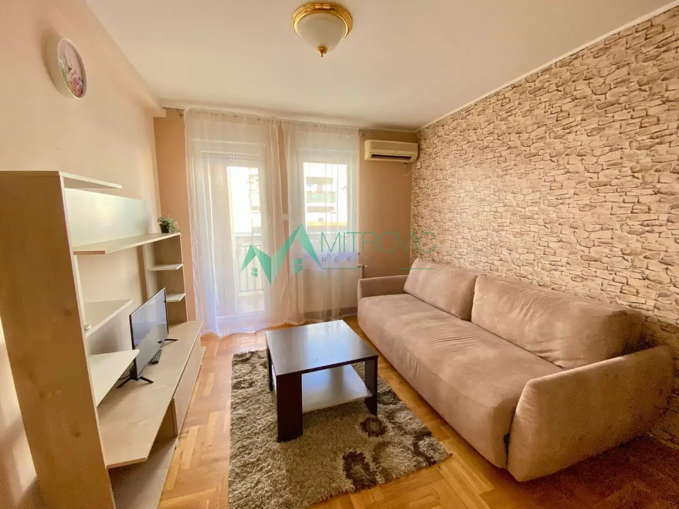 Stan - Novi Sad Detelinara - 9102089