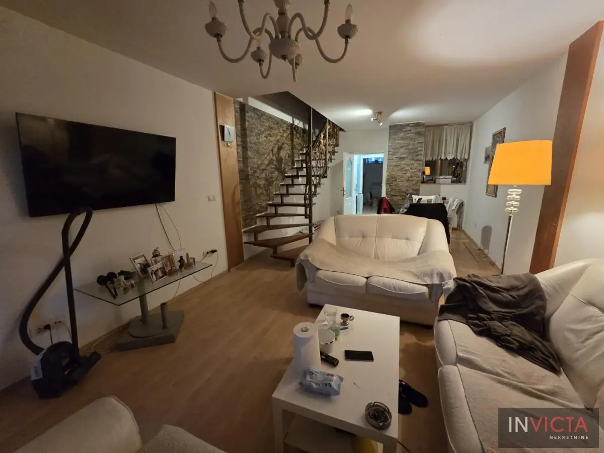 Kuća - Novi Sad Lipov gaj - 2246