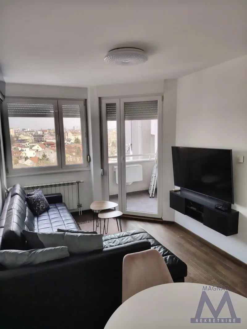 Stan - Novi Sad Bulevar Evrope - 9101916
