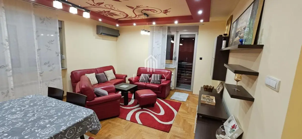 Stan - Novi Sad Centar - 4342