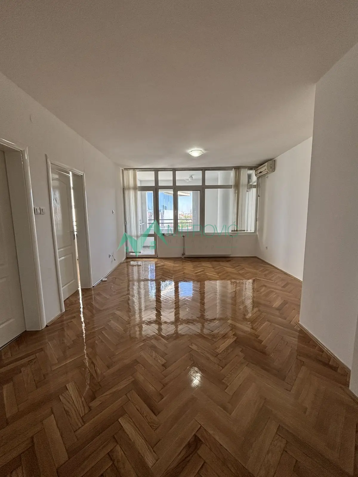 Stan - Novi Sad Centar - 9102114