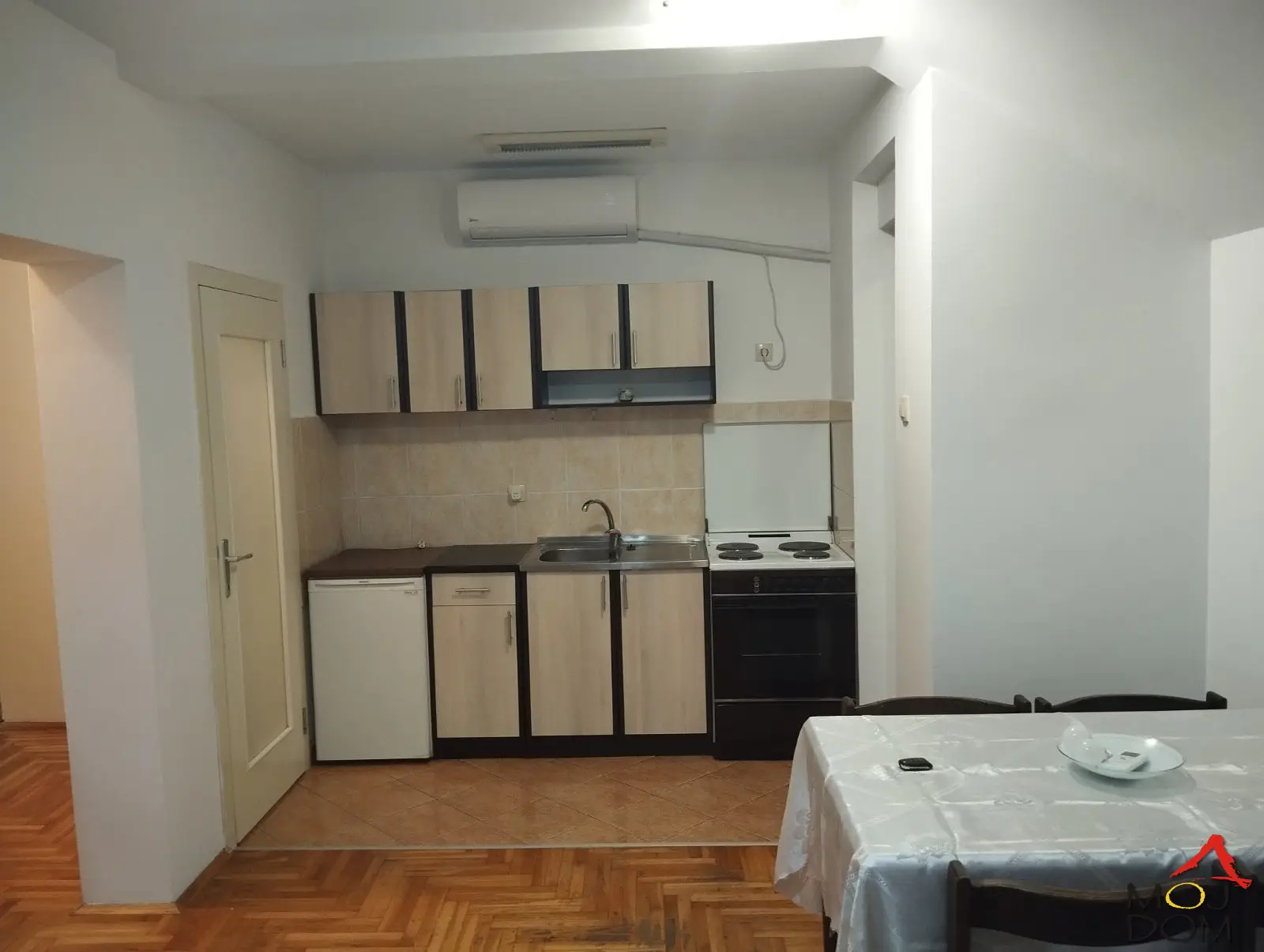 Stan - Novi Sad Detelinara - 9106614