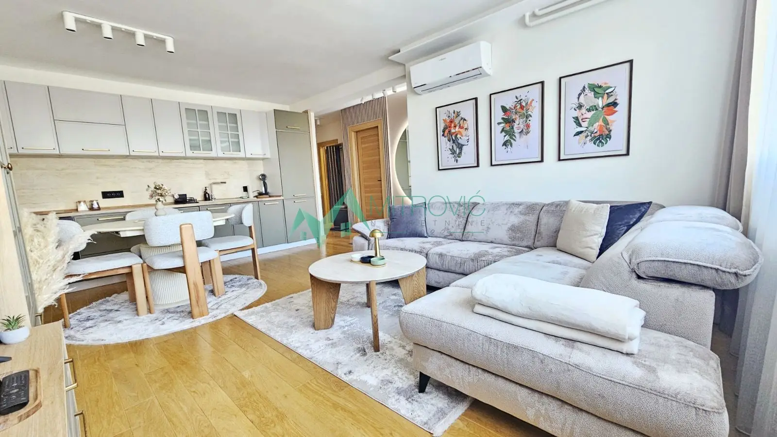 Stan - Novi Sad Bulevar Oslobođenja - 9101933