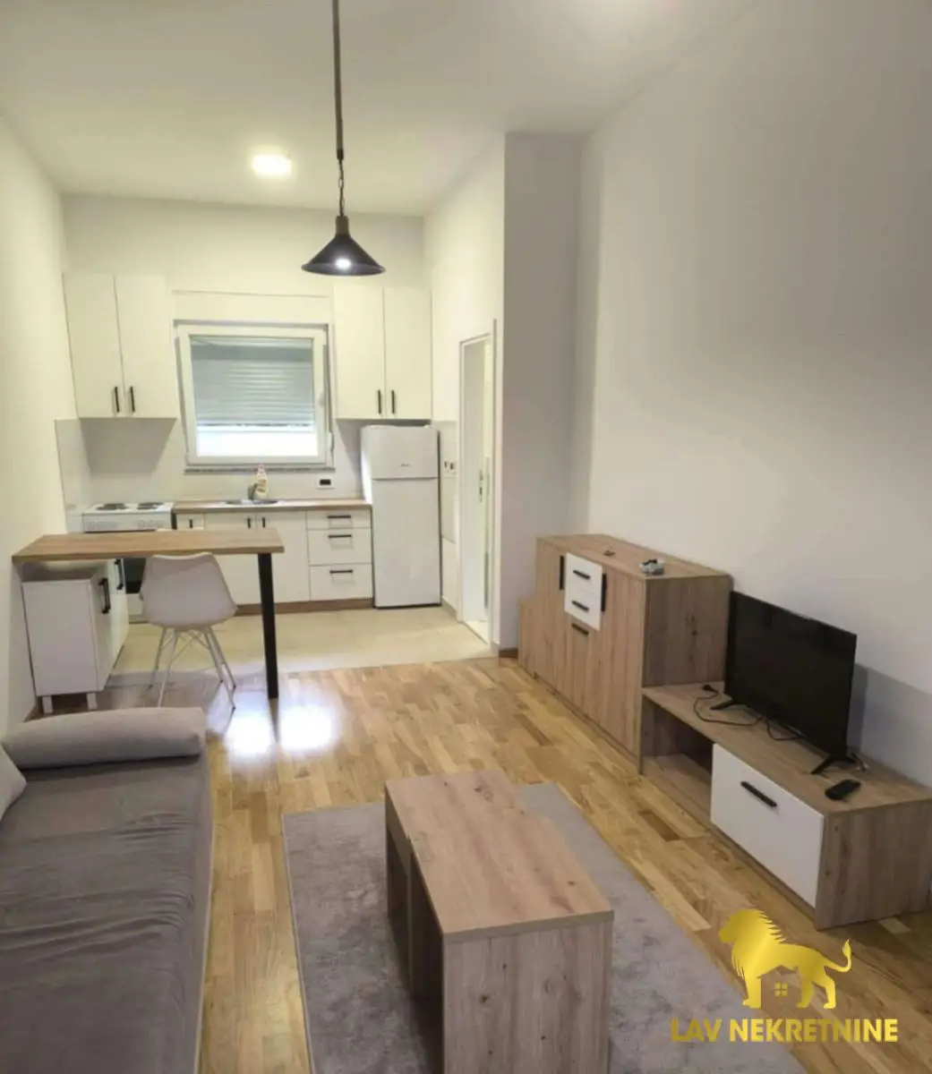 Stan - Petrovaradin (Novi Sad) Sadovi - 1000333