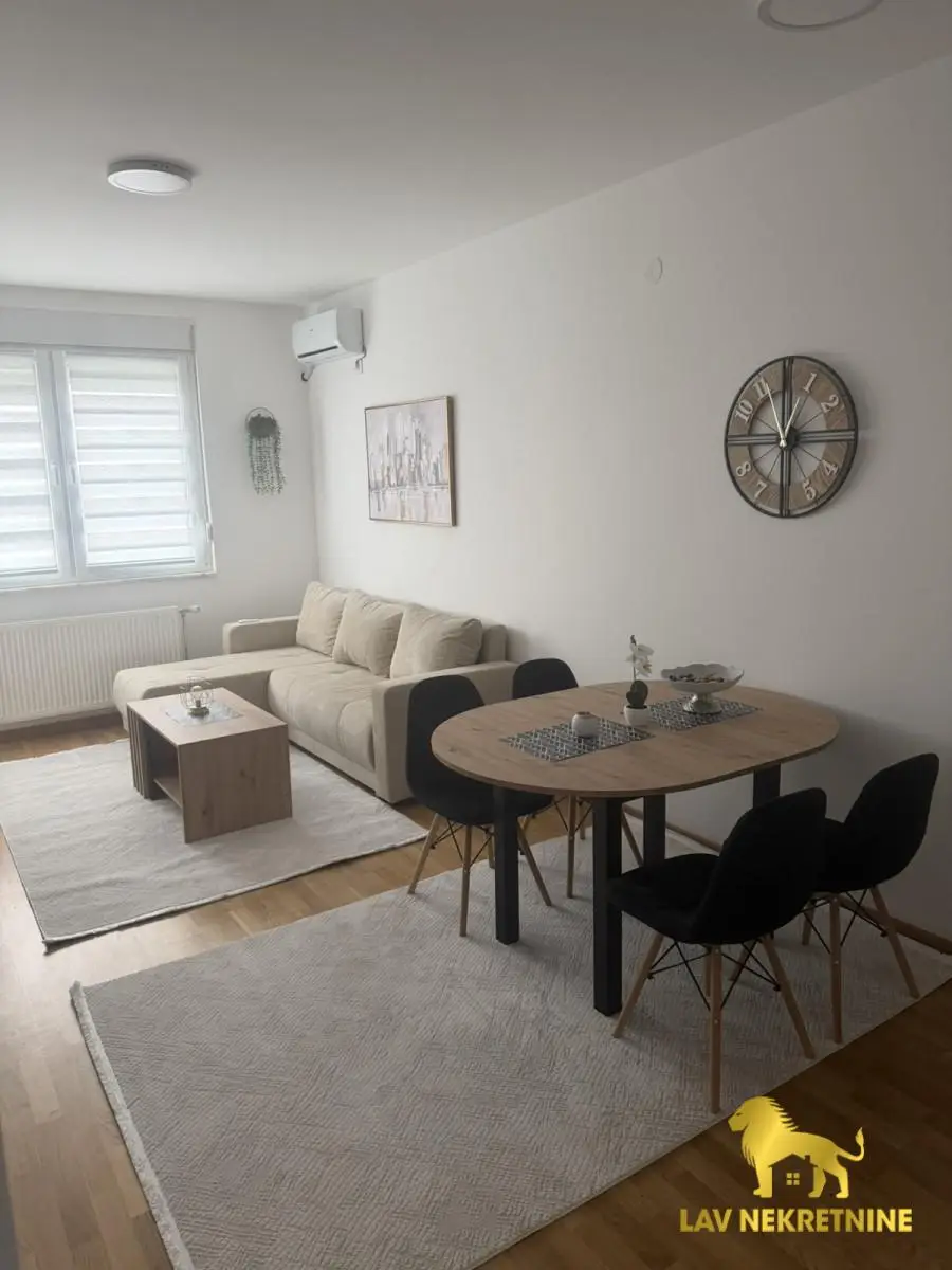 Stan - Novi Sad Avijacija - 9107216