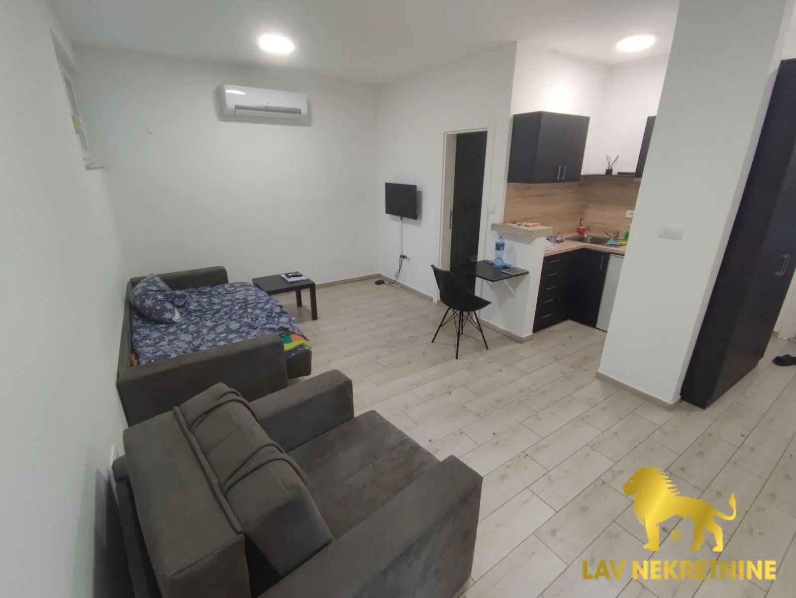 Stan - Novi Sad Centar - 9107211