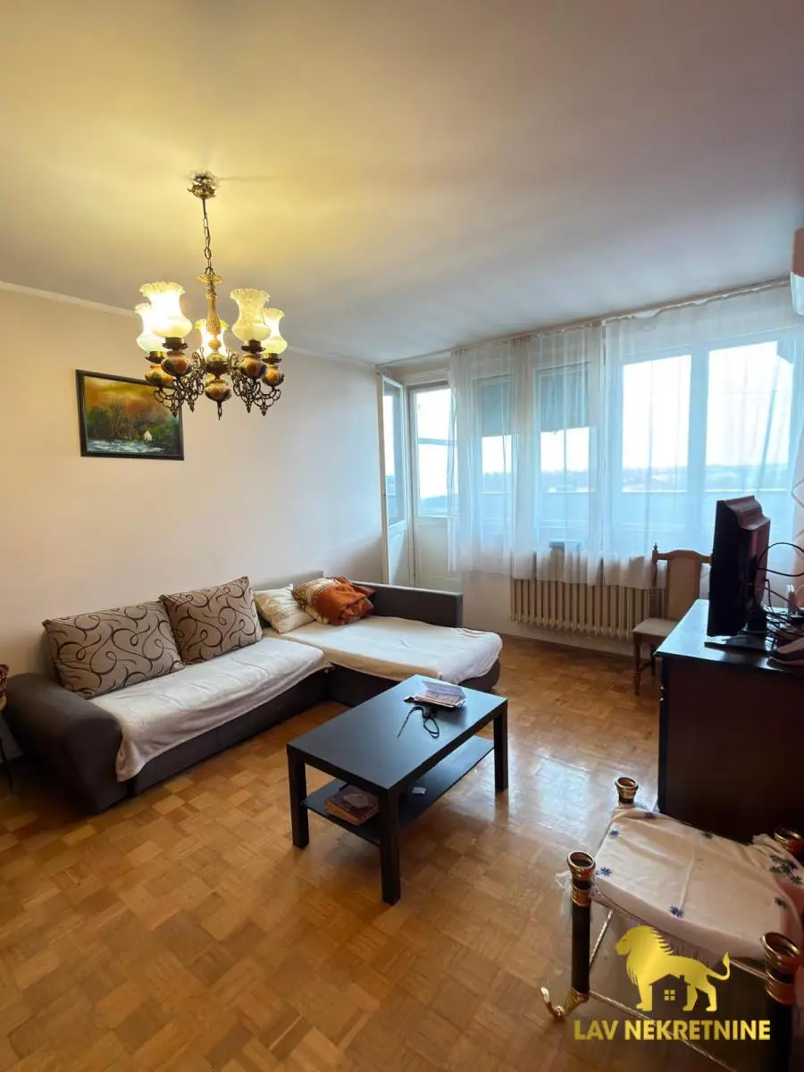 Stan - Novi Sad Železnička stanica - 1000467