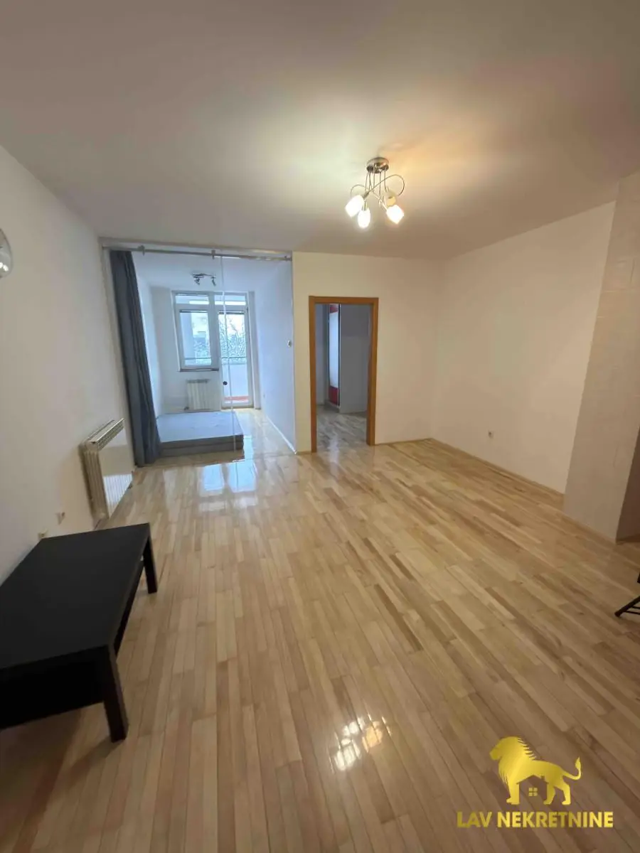 Stan - Novi Sad Bulevar Evrope - 1000447