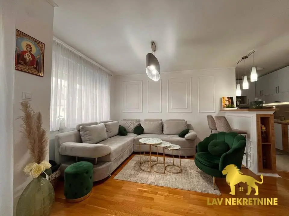 Stan - Novi Sad Novo Naselje - 1000421