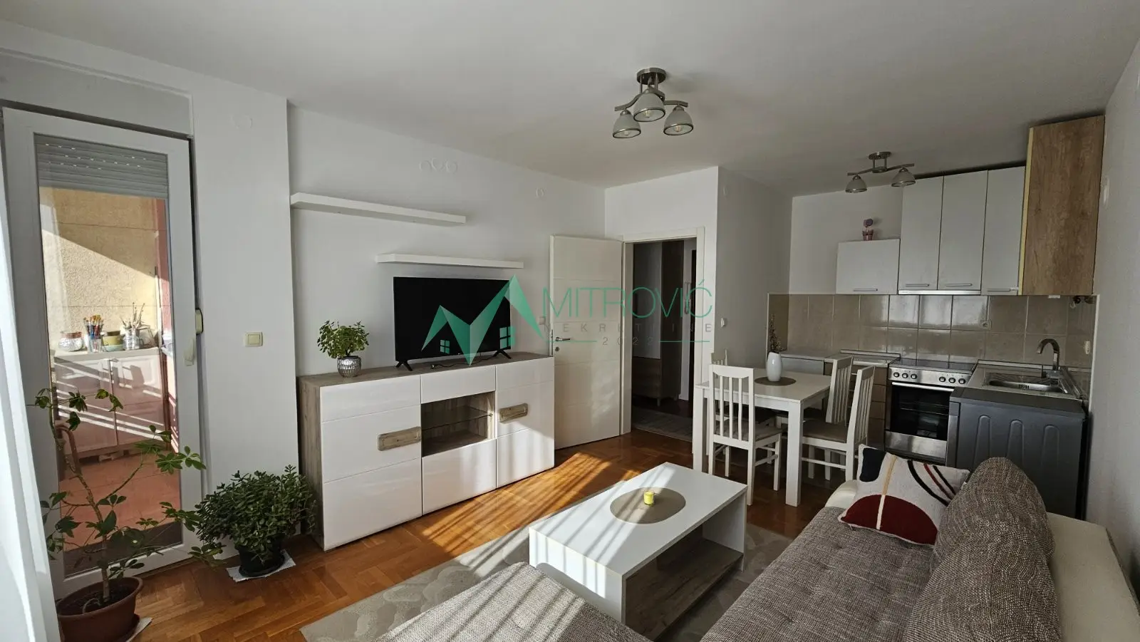 Stan - Novi Sad Bulevar patrijarha Pavla - 9101895