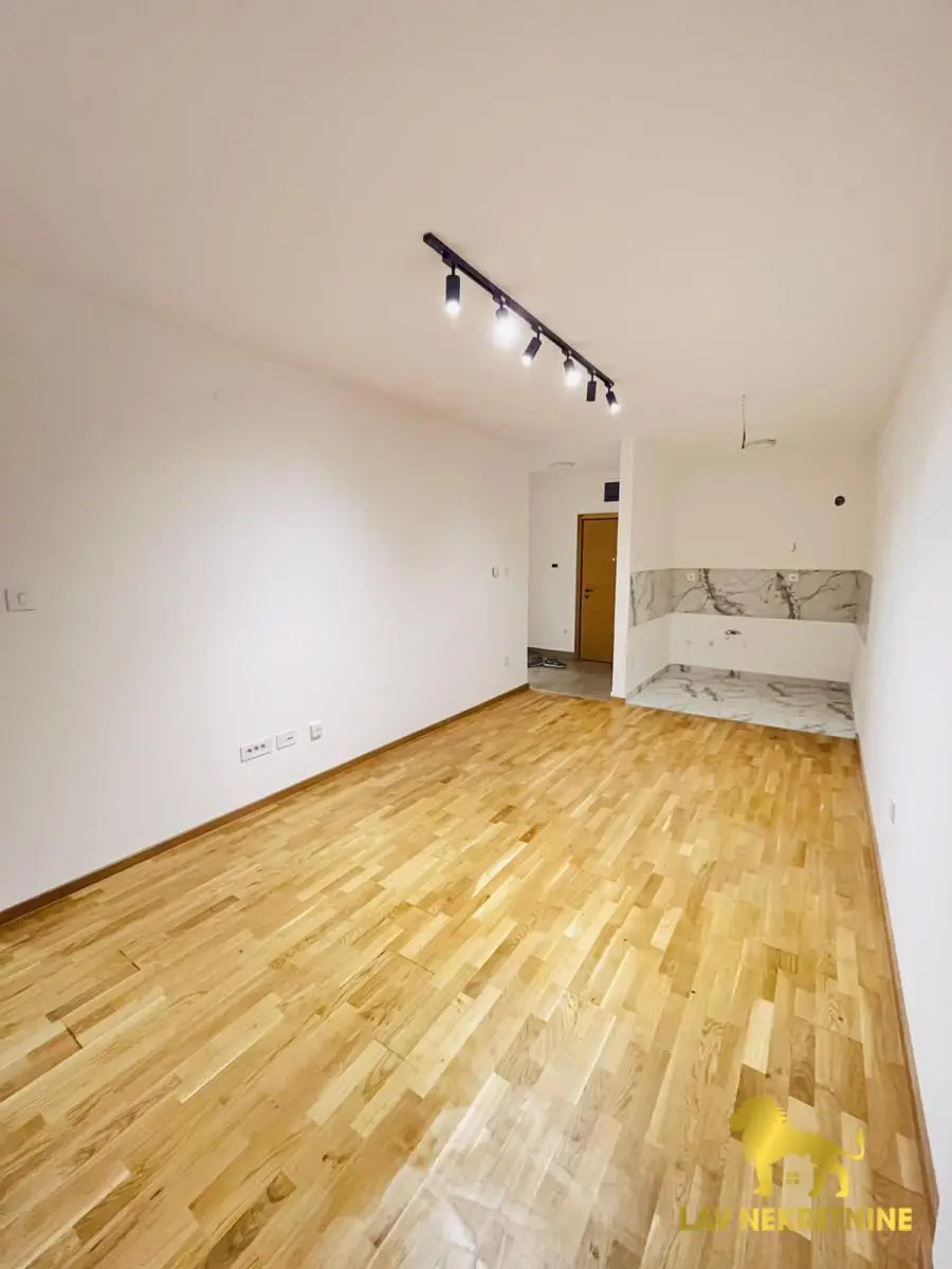 Stan - Novi Sad Avijacija - 1000440